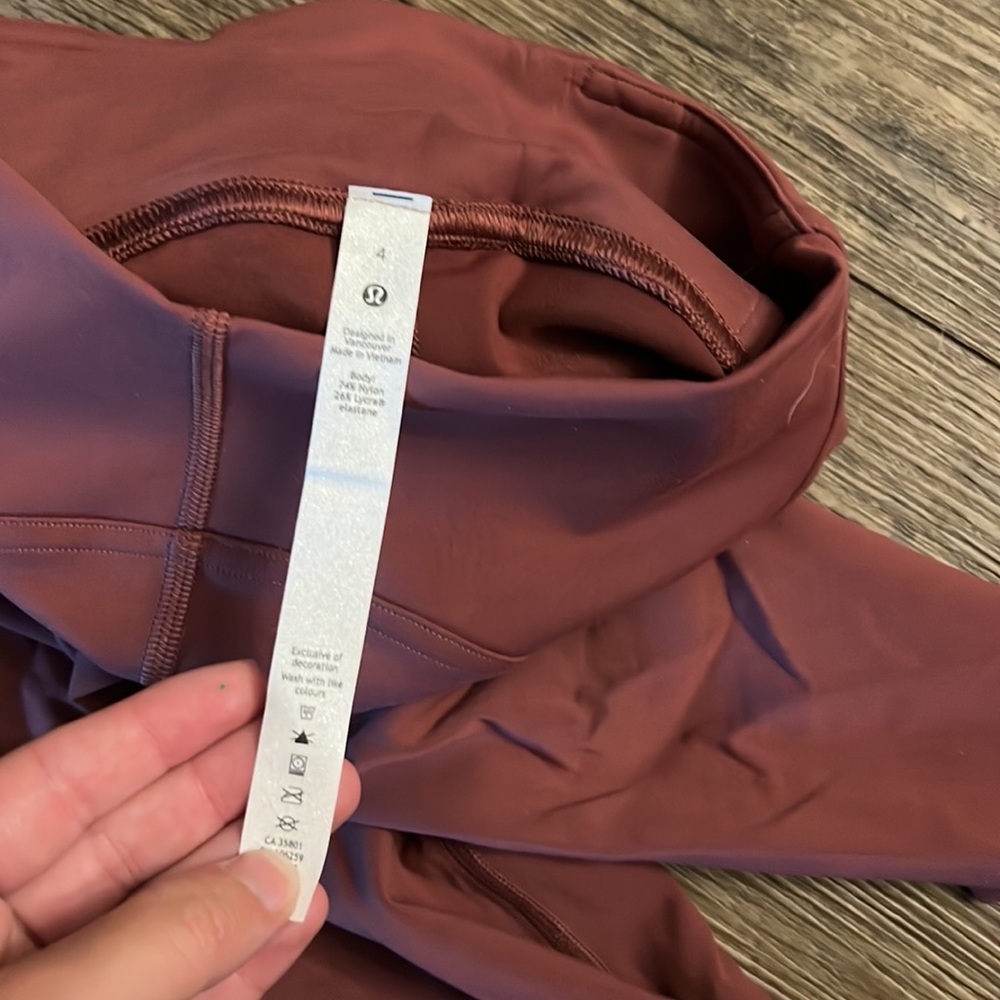 Lululemon leggings - Picture 5 of 5